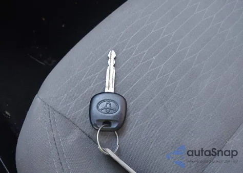 2019 Toyota Tacoma Sr V6 z USA, uszkodzony, nr VIN 5TFSZ5AN1KX170139